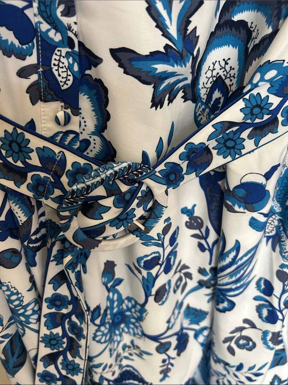 Sugarlips White and Blue Floral Dress - Picture 6 of 7